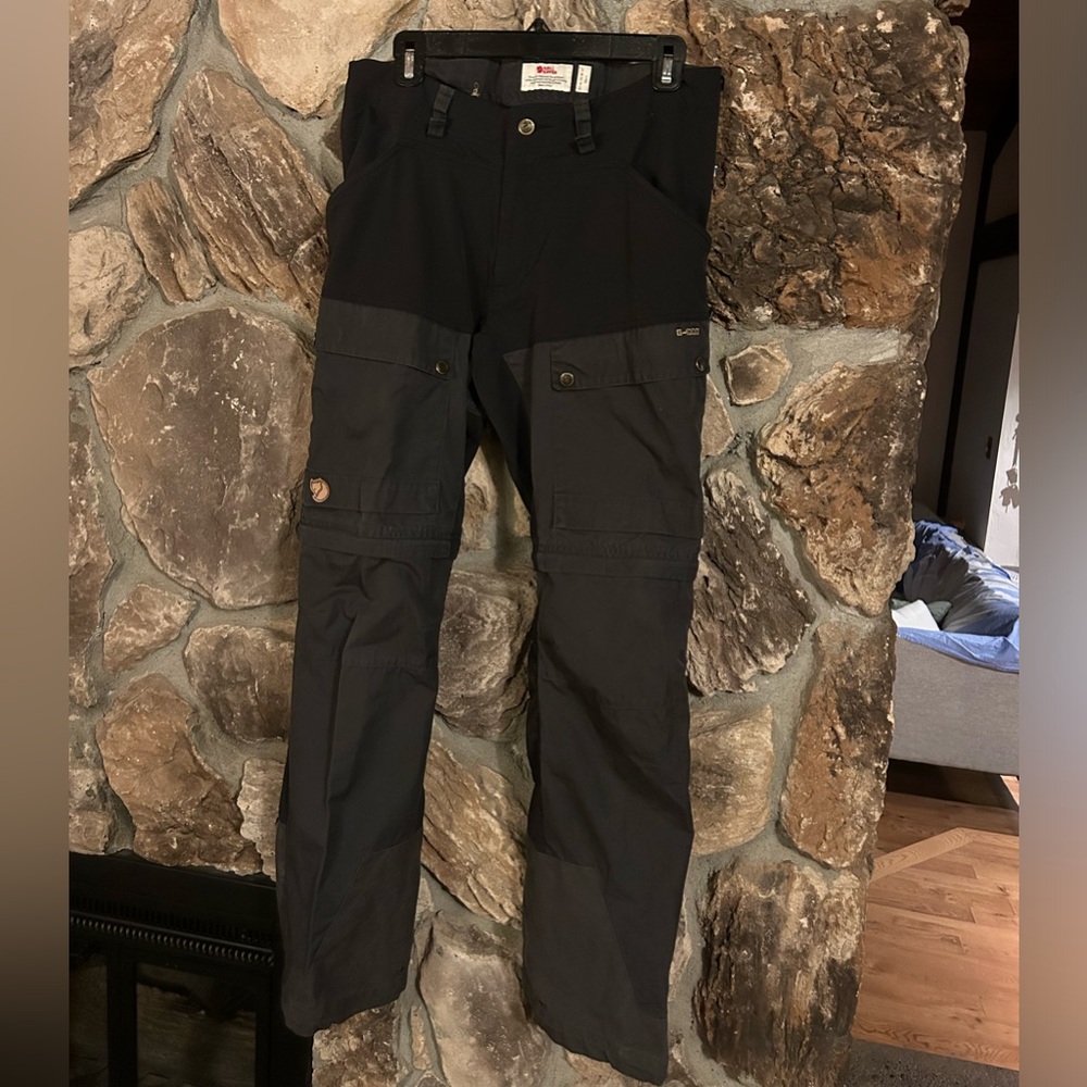 FJALLRAVEN men’s g-1000 black trouser. 30”/31”